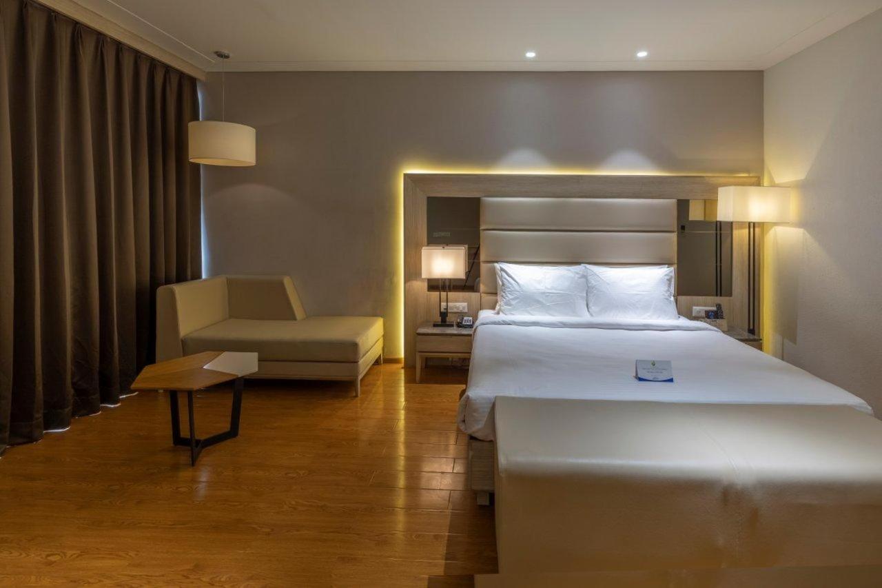 Sarovar Portico Morbi Dış mekan fotoğraf