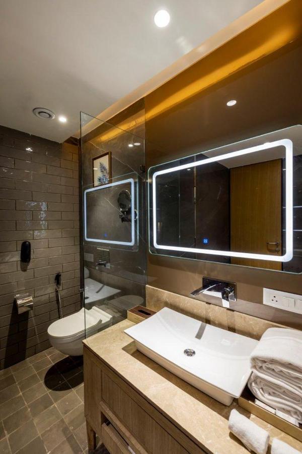 Sarovar Portico Morbi Dış mekan fotoğraf