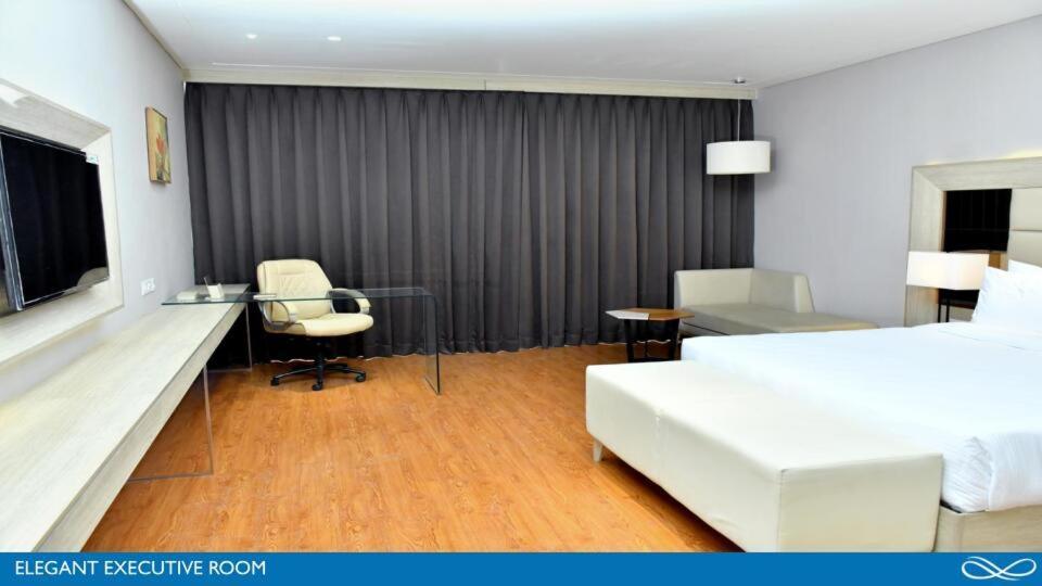 Sarovar Portico Morbi Dış mekan fotoğraf