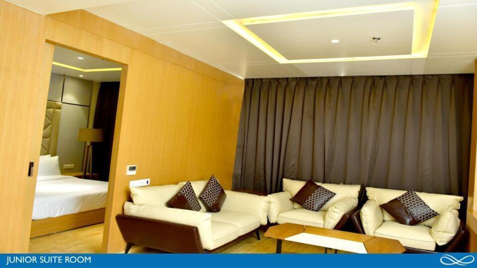 Sarovar Portico Morbi Dış mekan fotoğraf